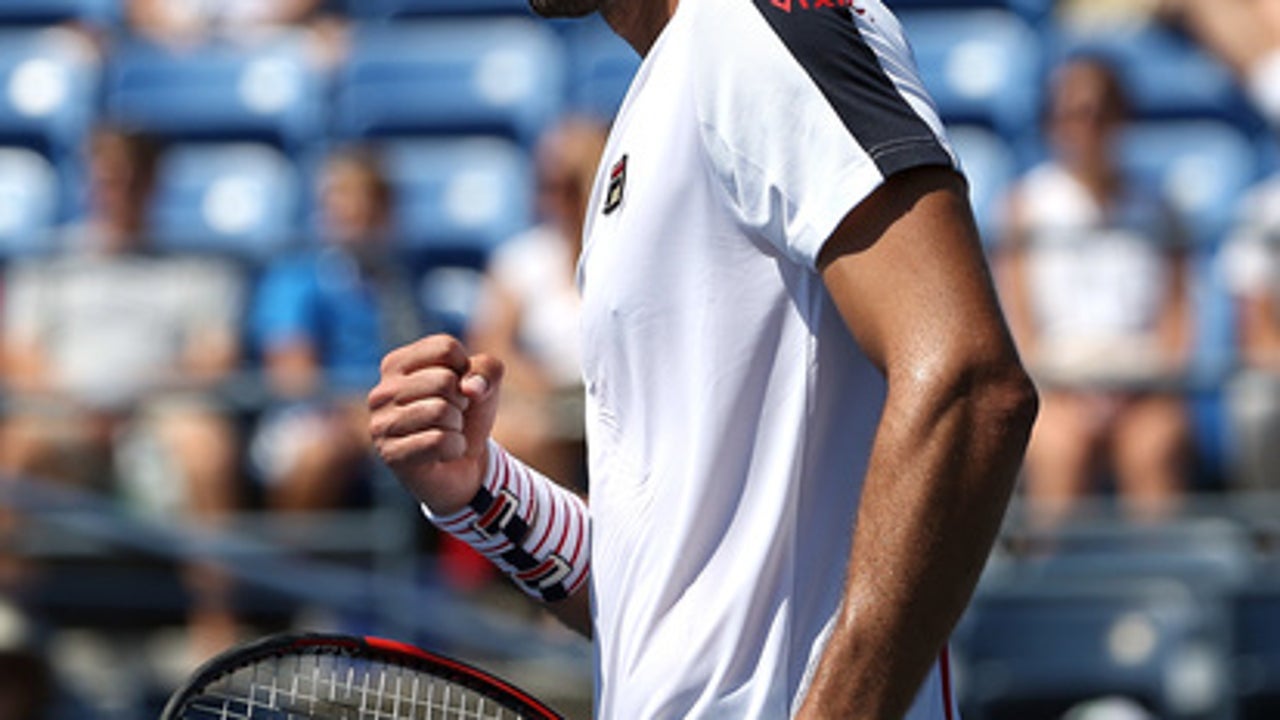 Sock of US overwhelms 2014 Open champ Cilic to reach 4th Rd